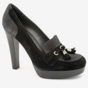 SW Tassup black suede platform pumps